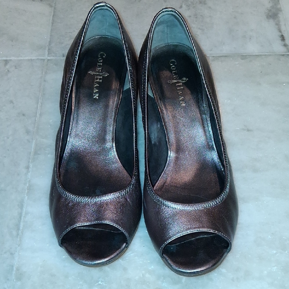 Cole Haan Women's Silver Mettalic Air Tali Wedges 9.5B